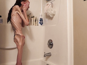 anorexic MuseJ 30-01-2023 8t00785 shower