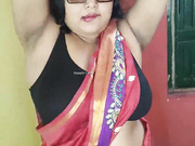 Desi bhabhi sexy in red saree full open show with face