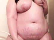 Chubby Amateur Pussy Shower