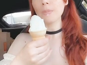 PR eat ice cream