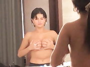 Selena gomez leak