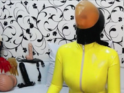 AngelikaCroft Breathplay in Yellow Latex Catsuit