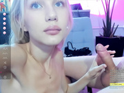 Wladilia lightly stroking