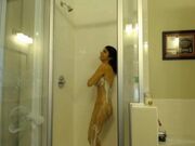Mia Khalifa Shower