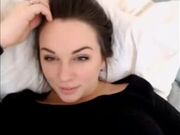 MYFREECAMS - Sexy amateur brunette babe rubs her vagina