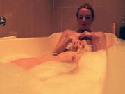 Fionadagger Soapy Bathtub Cum in private premium video
