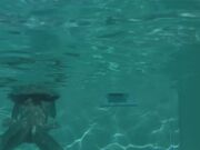 354 - Nue sous l'eau 2