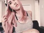 Skulliee Pink Poltergeist in private premium video