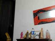 This girl can show how easy can someone deal with anal