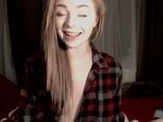 teen lillexie masturbating on live webcam