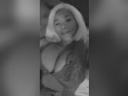 abby zeus chioma sexy in bed