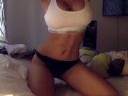 Mia Khalifa Twerk on webcam