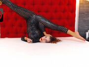 chelsealuxx - Gymnast doing splits in catsuit