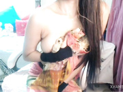 Rosy_Curvy oiling boobs in public ????