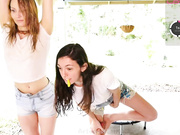 Artemisfit with a friend, 11-04-2020. Wet shirts.