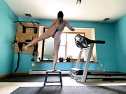 Stacimarierose working out