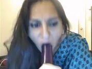 Indian mom blowjob on Cam_