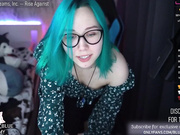 blue_mooncat plays with her cute pussy :)