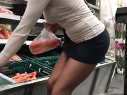 Big pussy lips at the grocery store