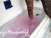 evelyn uncovered the bath bomb