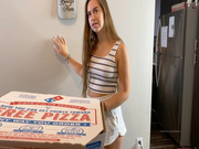 Jadeteen OF Takes Creampie to Pay for Pizza