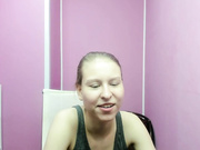 _ukrainian loses her wig, way hotter 2/2