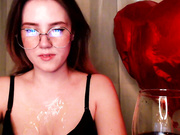 blossom__babe wants cum on her tits