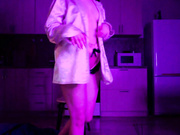 blossom__babe saf gnd wet, see thru, many oops flashes 6/10