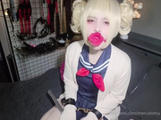 Hyeon06179 - Toga squirts from dildo